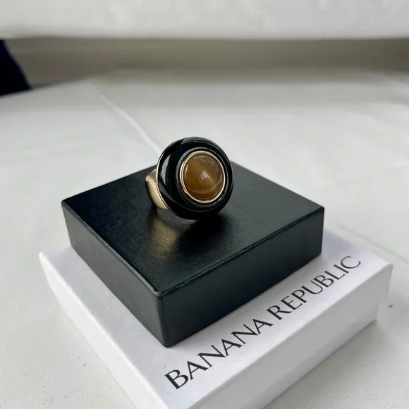Banana Republic Tiger’s Eye Cocktail Ring, size 6 - Picture 7 of 10